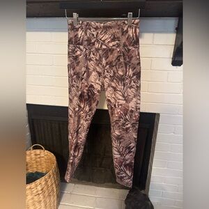 Women's “Leaf” Patterned Leggings